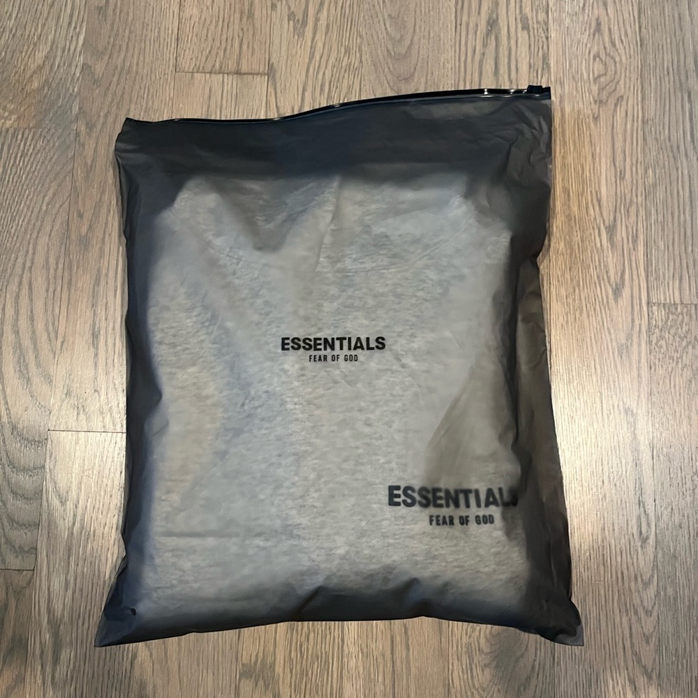 Light oatmeal essentials hoodie size xs